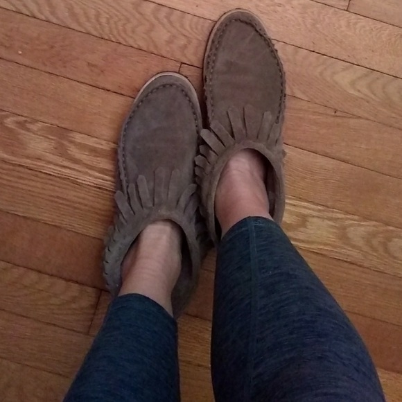 Genuine Suede Fringe Kilt Festival Moccasin Bootie - Picture 5 of 5